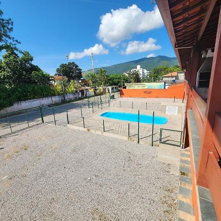 0001.05 - Maranduba - Apto - 2 Dormitorio - 8 Pessoas - 2 Quadras Do Mar - Piscina - Wi-Fi ウバトゥバ エクステリア 写真