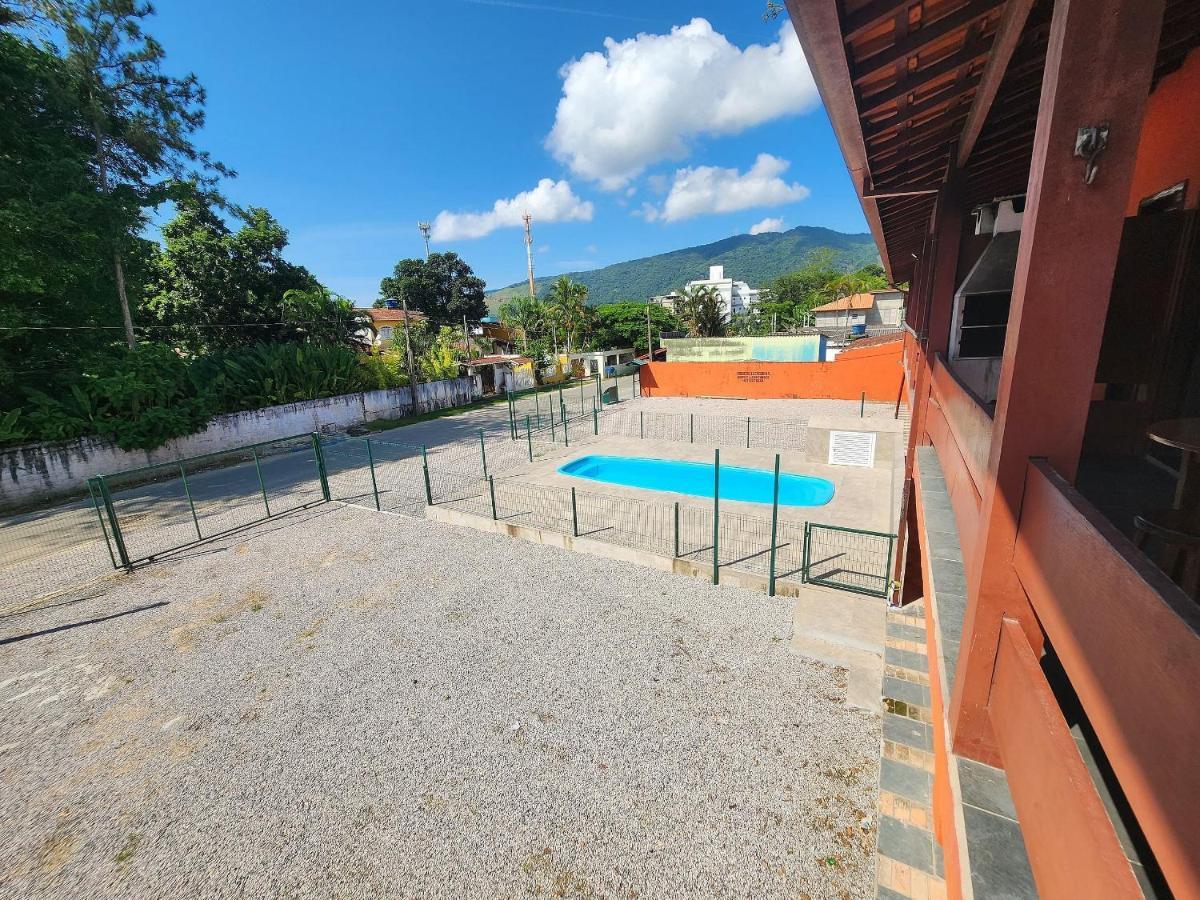 0001.05 - Maranduba - Apto - 2 Dormitorio - 8 Pessoas - 2 Quadras Do Mar - Piscina - Wi-Fi ウバトゥバ エクステリア 写真
