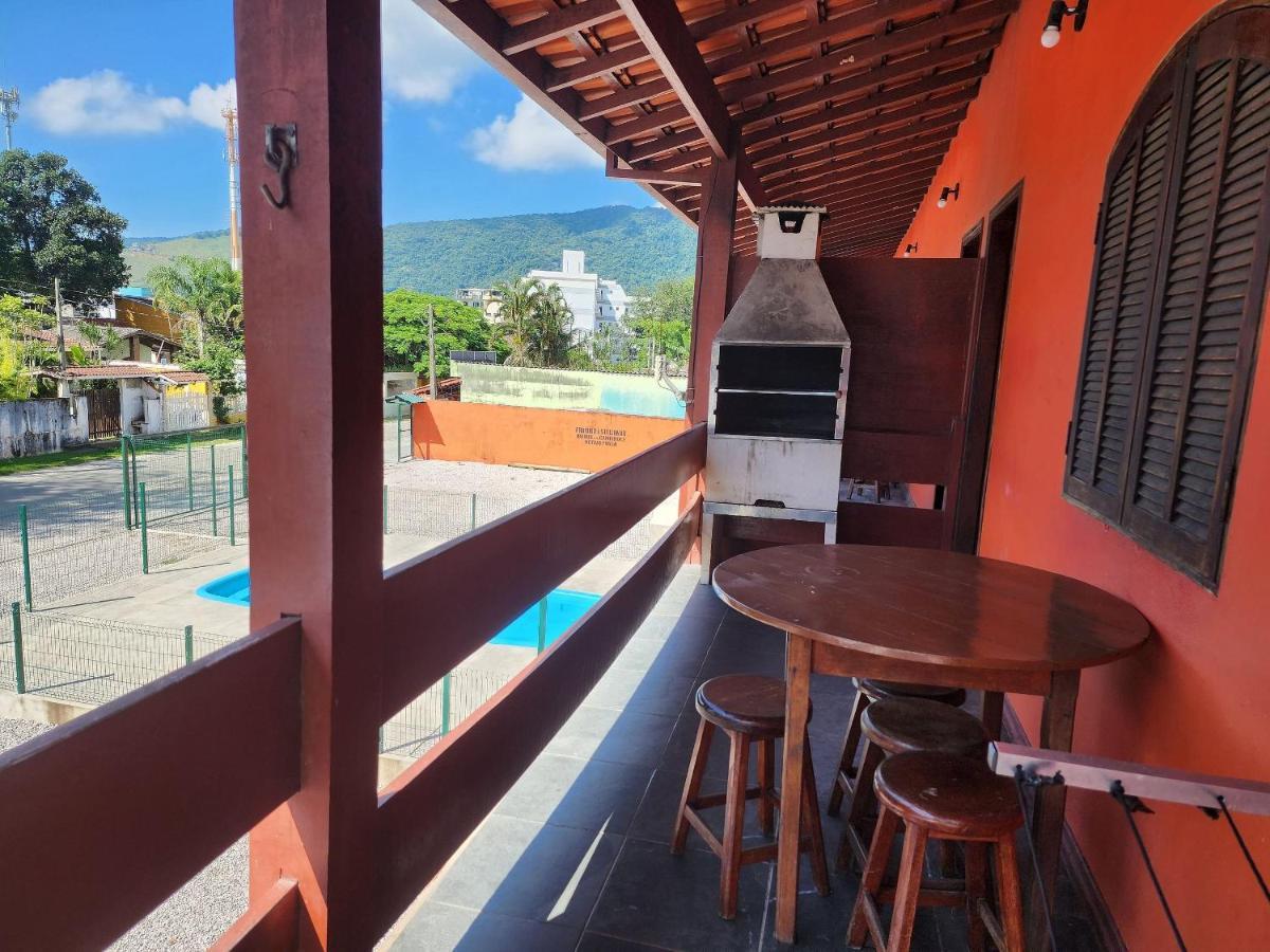 0001.05 - Maranduba - Apto - 2 Dormitorio - 8 Pessoas - 2 Quadras Do Mar - Piscina - Wi-Fi ウバトゥバ エクステリア 写真